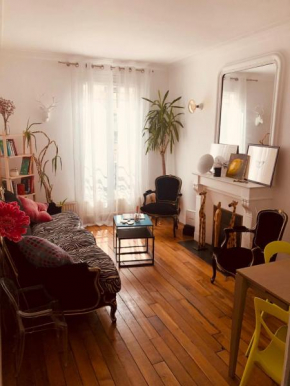 appartement Cozy Paris Canal St Martin